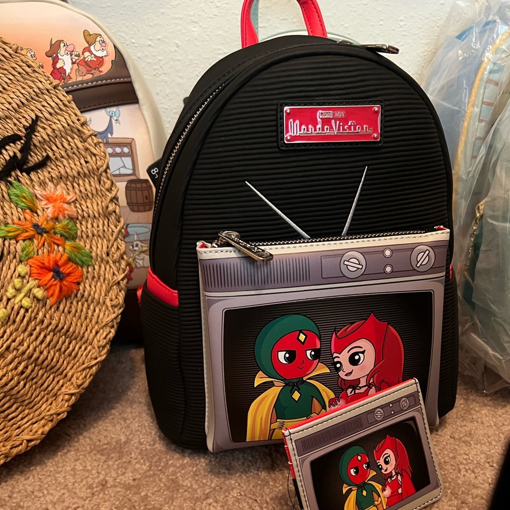 Wondavision Mini backpack and wallet set
